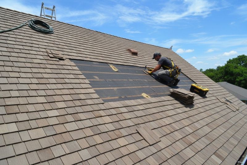 Wood Shingles Repair in Wilmington, IL
